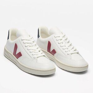 Veja V-12 Leather SneakerVEJA V-12 Women;s (Leather White)